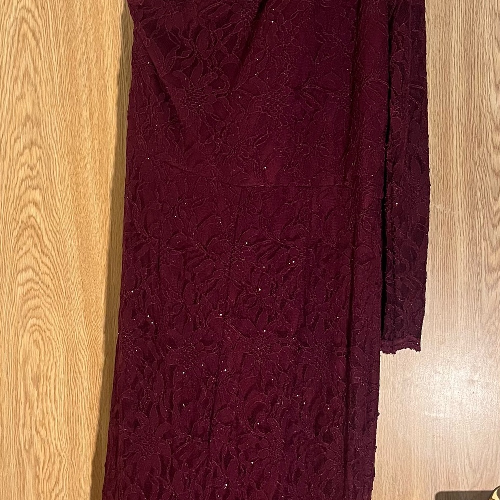 Old Hollywood-Style Burgundy One Shoulder Dress with Lace and Small Sequins